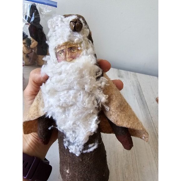 Printed plush Santa cape unique figurine statue Xmas Belle decor - Picture 7 of 8